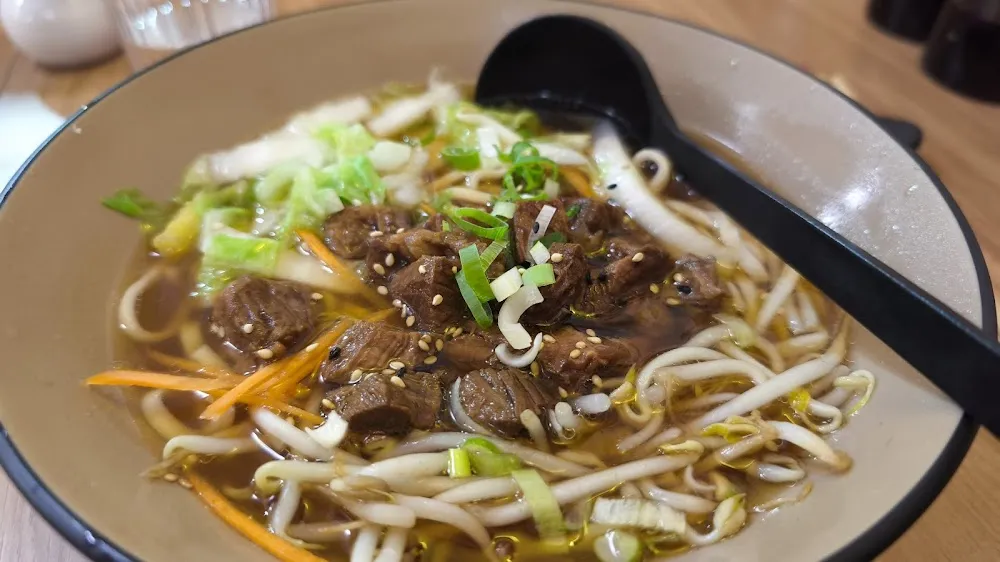 Nouilles Au Bœuf Avec Soupe